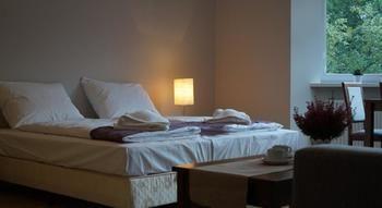Emaus Aparthotel 3*