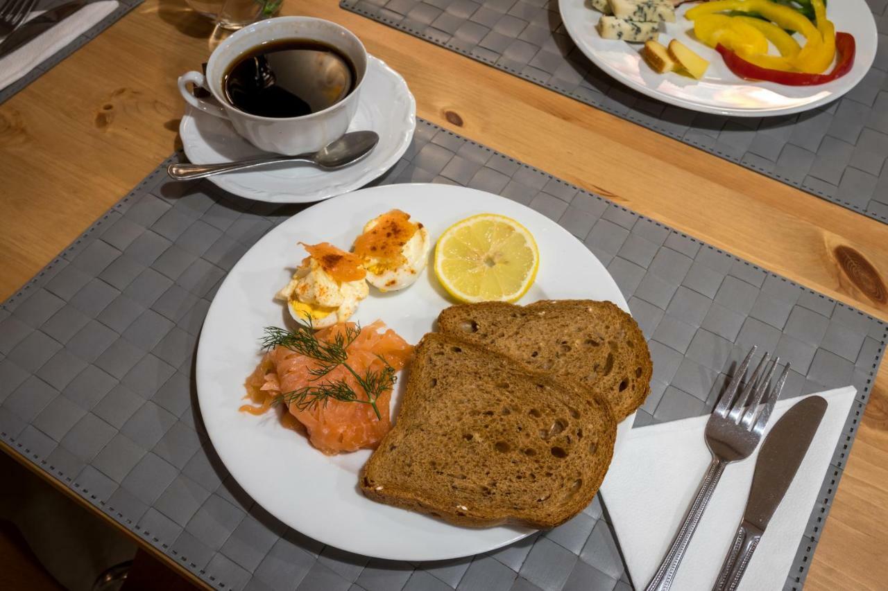 Hotel apartamentowy Emaus 3*